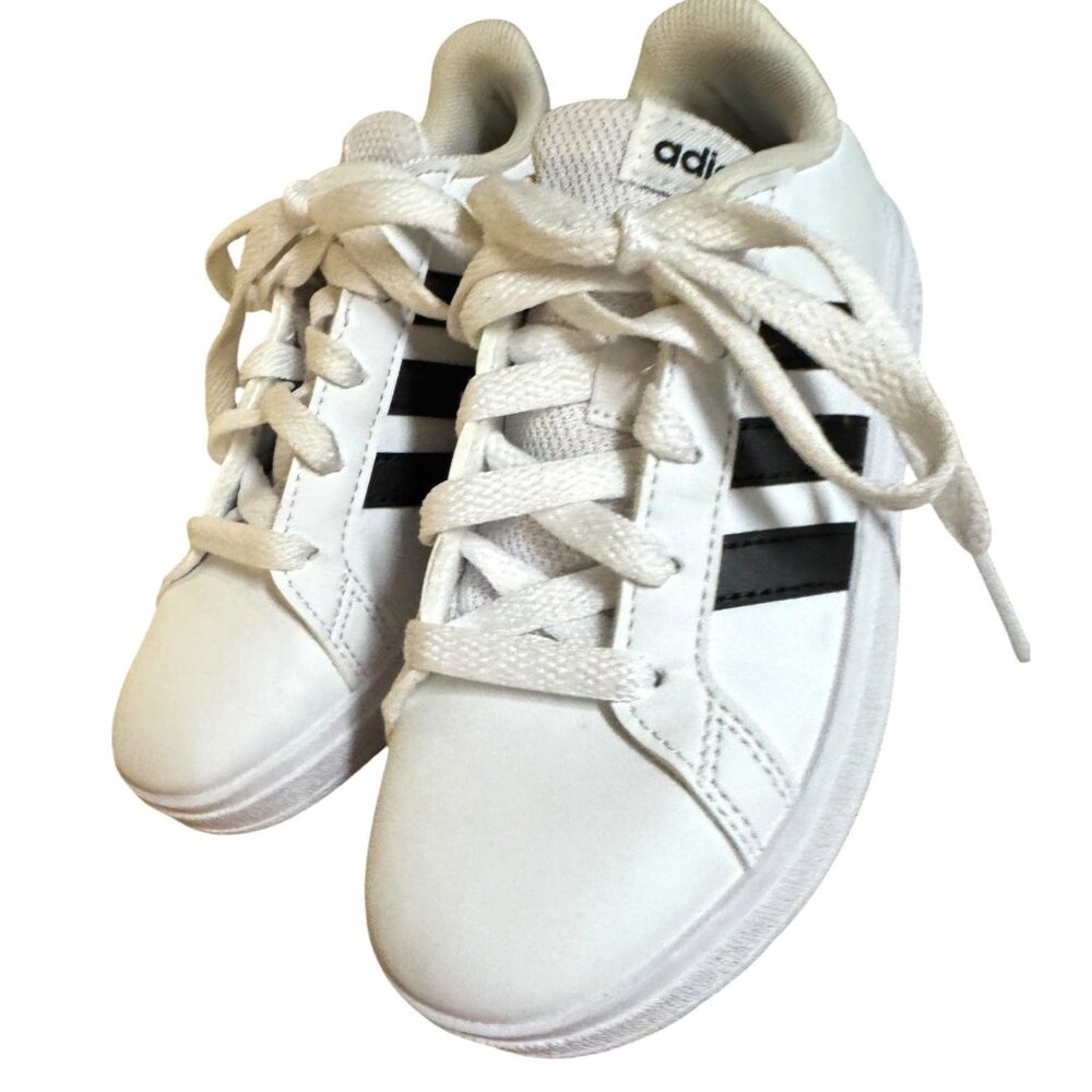 Adidas Unisex‎ Kids White & Black Size 12 Sneakers Shoes